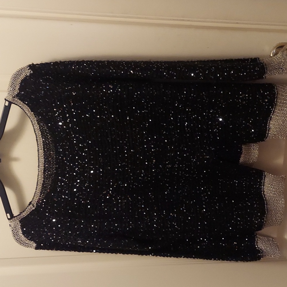 Sweater - Picture 7 of 7
